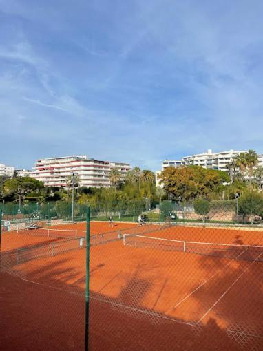 Agréable T2 proche plage et centre ville Cannes Exterior foto